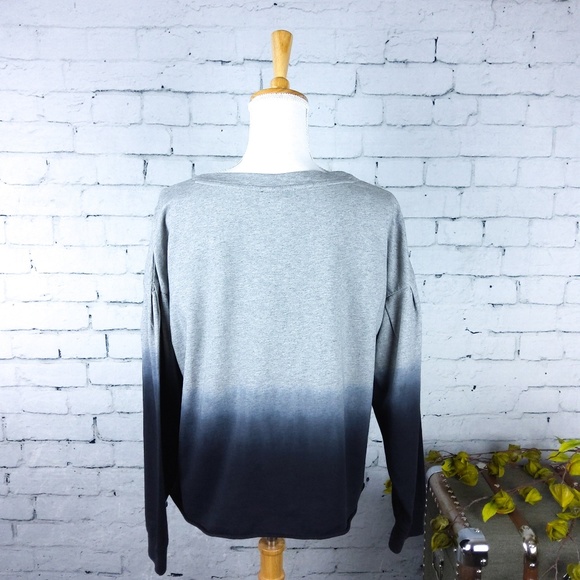 NWT Jessica Simpson dip dyed raw hem sweatshirt - Picture 3 of 6